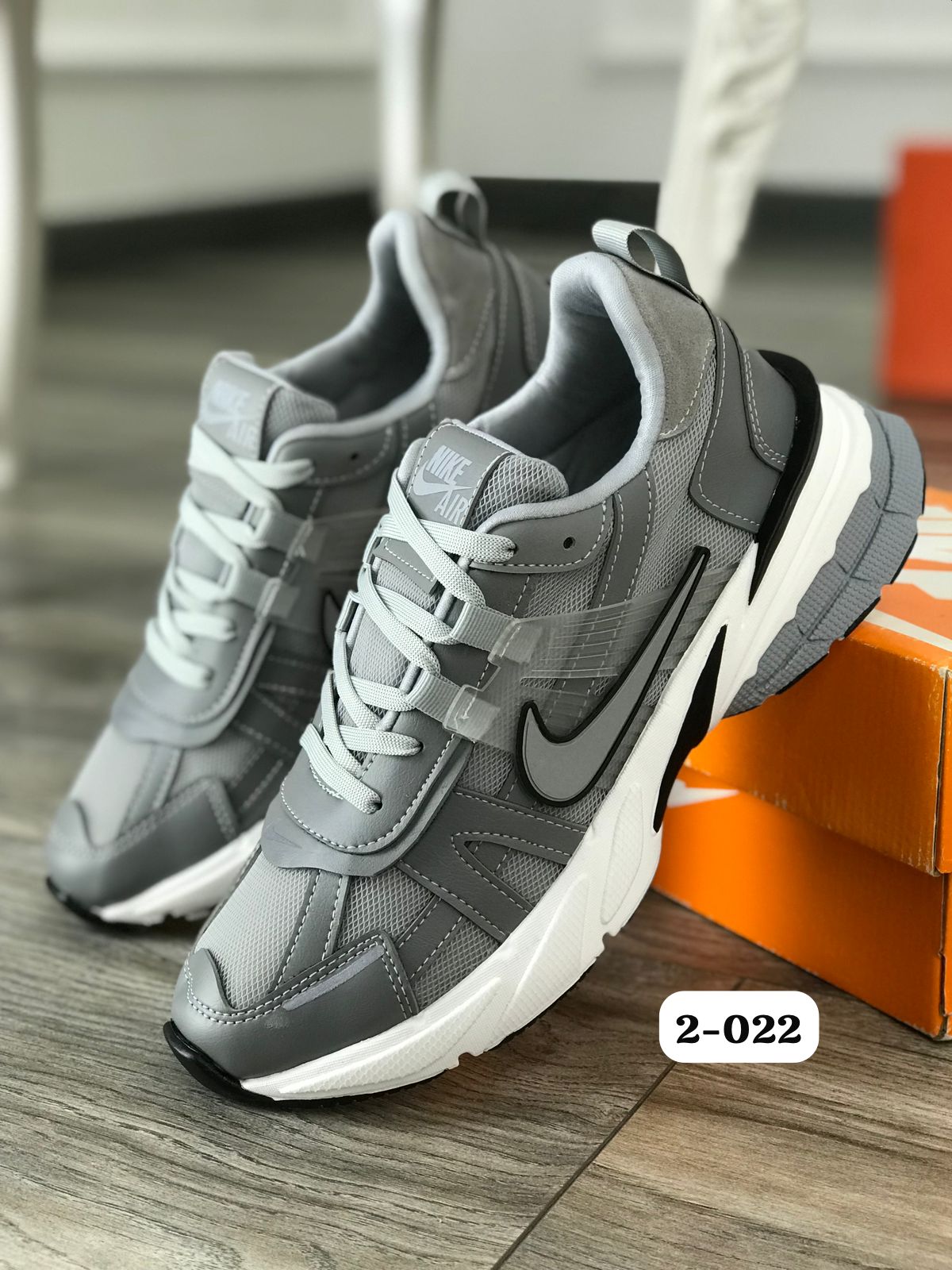 Tenis Nike Araña de Caballero